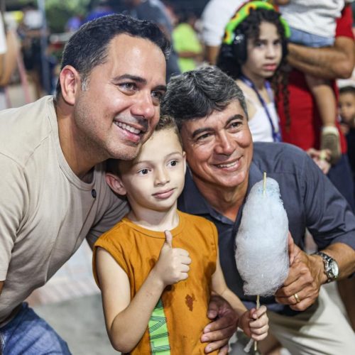 Multidão toma conta da Praça das Crianças durante o Mundo Encantado do Iguatu nos dois dias da maior festa infantil da história da cidade