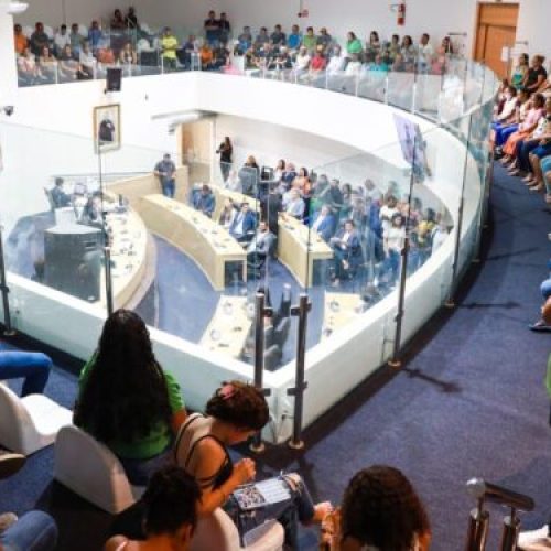 Câmara de Juazeiro do Norte realiza sessão ordinária com debates sobre infraestrutura, saúde e direitos das pessoas neurodiversas